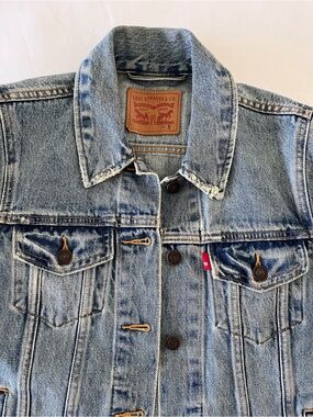 Classic levi’s Denim Jacket